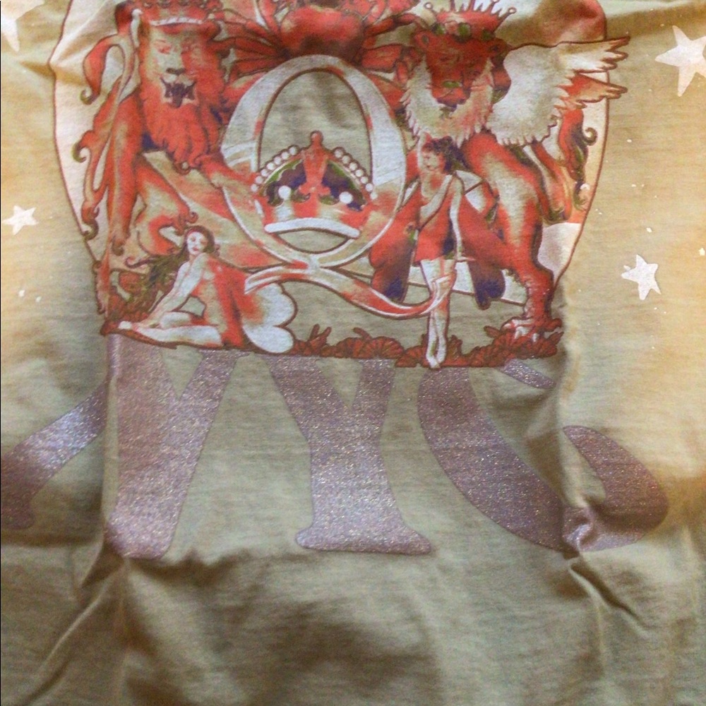 SALE! Rare Queen Day at the races glitter tee - Picture 4 of 5